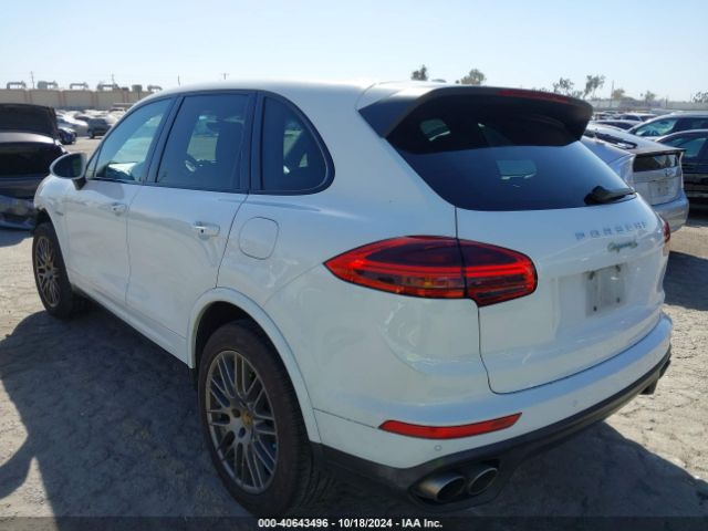 Photo 2 VIN: WP1AE2A25HLA74766 - PORSCHE CAYENNE 