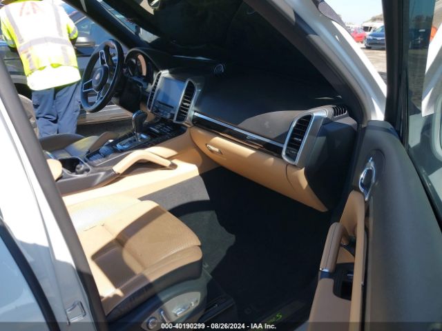 Photo 4 VIN: WP1AE2A28HLA75586 - PORSCHE CAYENNE 