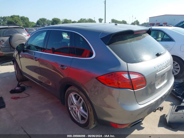 Photo 2 VIN: WP1AE2A2XCLA93788 - PORSCHE CAYENNE 