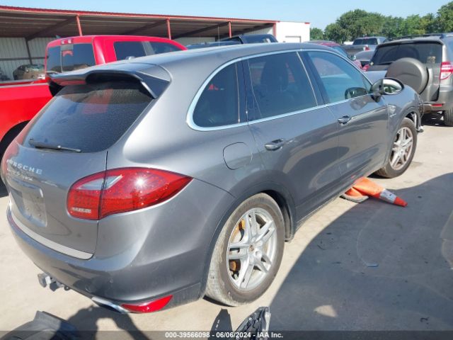 Photo 3 VIN: WP1AE2A2XCLA93788 - PORSCHE CAYENNE 