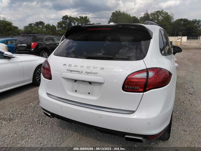 Photo 15 VIN: WP1AE2A2XDLA15318 - PORSCHE CAYENNE 