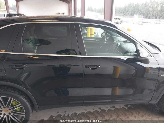 Photo 12 VIN: WP1AE2A2XGLA60179 - PORSCHE CAYENNE 