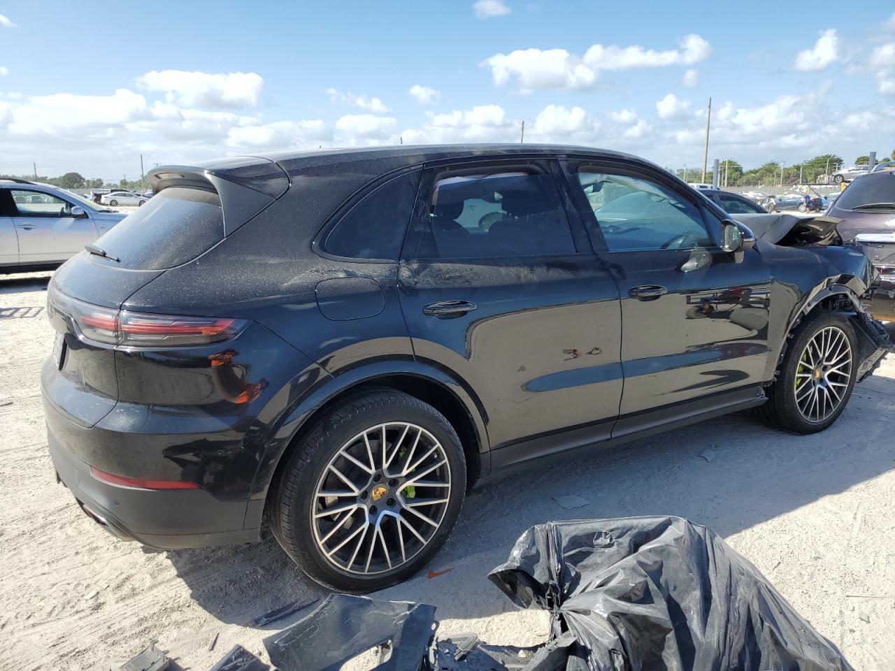 Photo 2 VIN: WP1AE2AY0KDA51109 - PORSCHE CAYENNE 