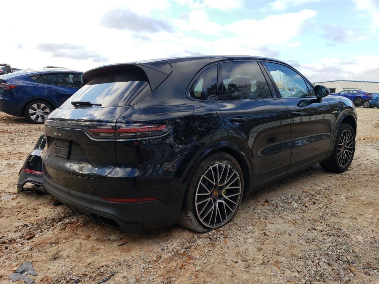 Photo 2 VIN: WP1AE2AY3MDA24277 - PORSCHE CAYENNE 