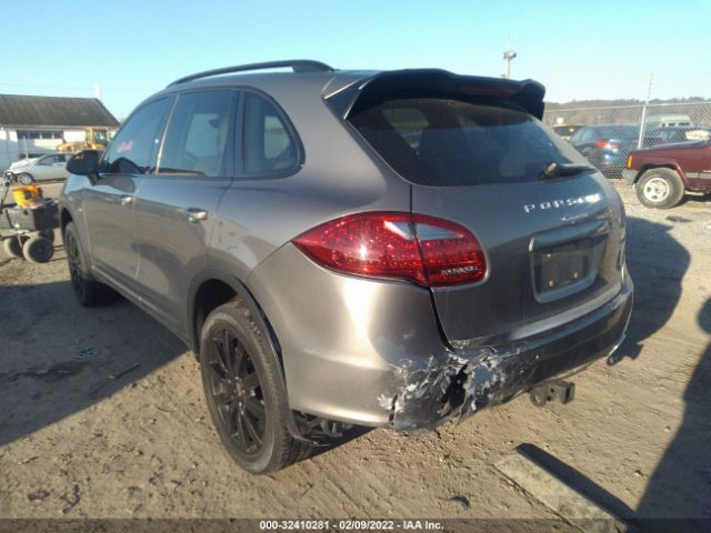 Photo 2 VIN: WP1AF2A25DLA38759 - PORSCHE CAYENNE 