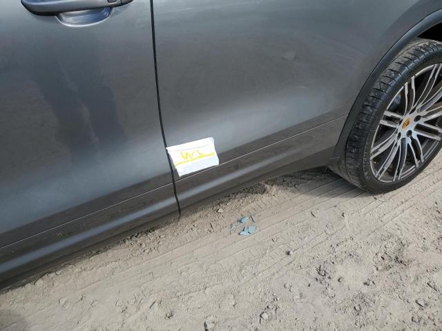 Photo 12 VIN: WP1AF2A25GLA40158 - PORSCHE CAYENNE 