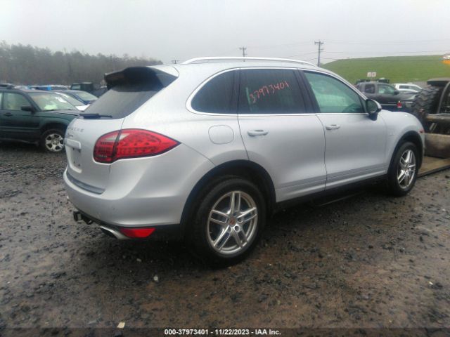 Photo 3 VIN: WP1AF2A28ELA32617 - PORSCHE CAYENNE 