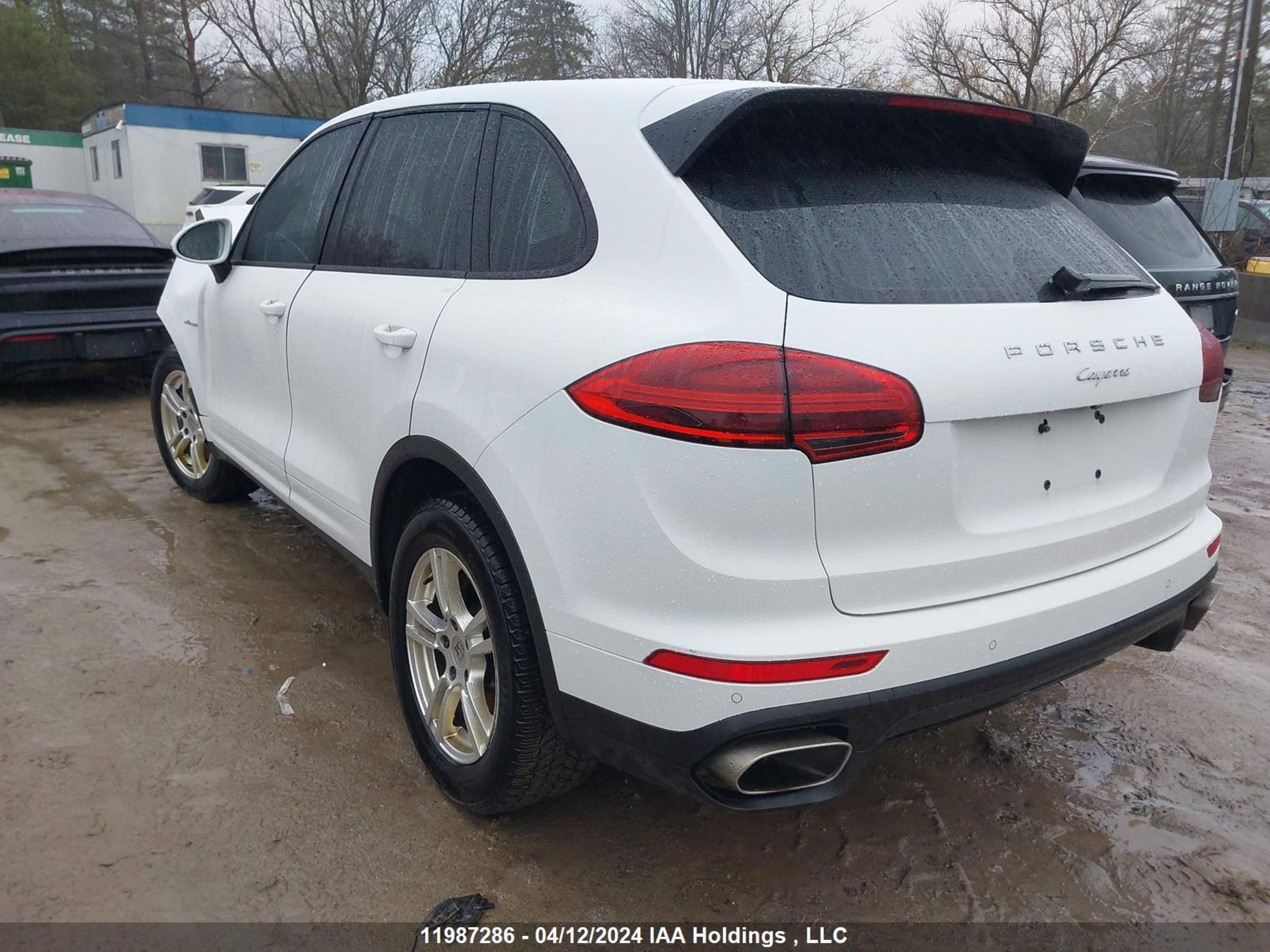 Photo 2 VIN: WP1AF2A2XGKA40257 - PORSCHE CAYENNE 