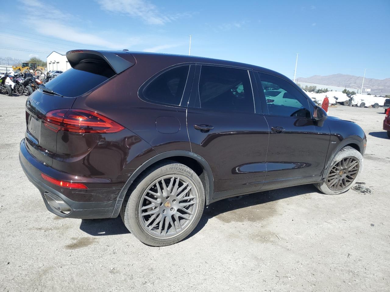 Photo 2 VIN: WP1AF2A2XGKA43868 - PORSCHE CAYENNE 