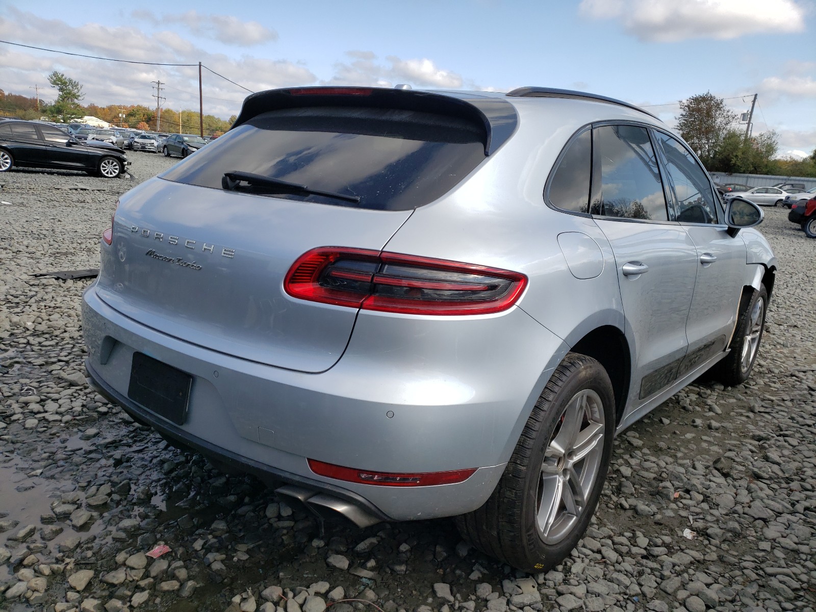 Photo 3 VIN: WP1AF2A54FLB92327 - PORSCHE MACAN TURB 