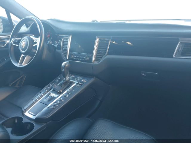 Photo 4 VIN: WP1AF2A57JLB70542 - PORSCHE MACAN 