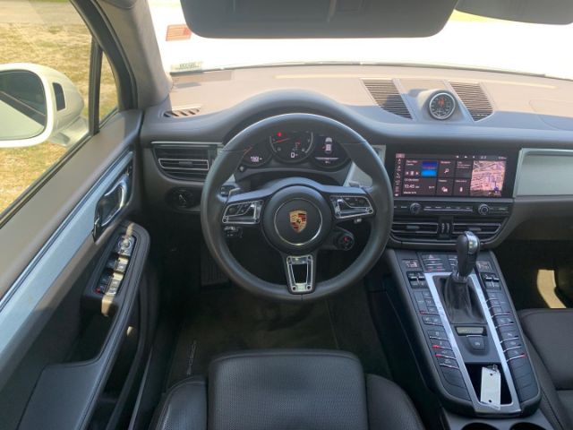 Photo 7 VIN: WP1AF2A5XLLB60042 - PORSCHE MACAN 