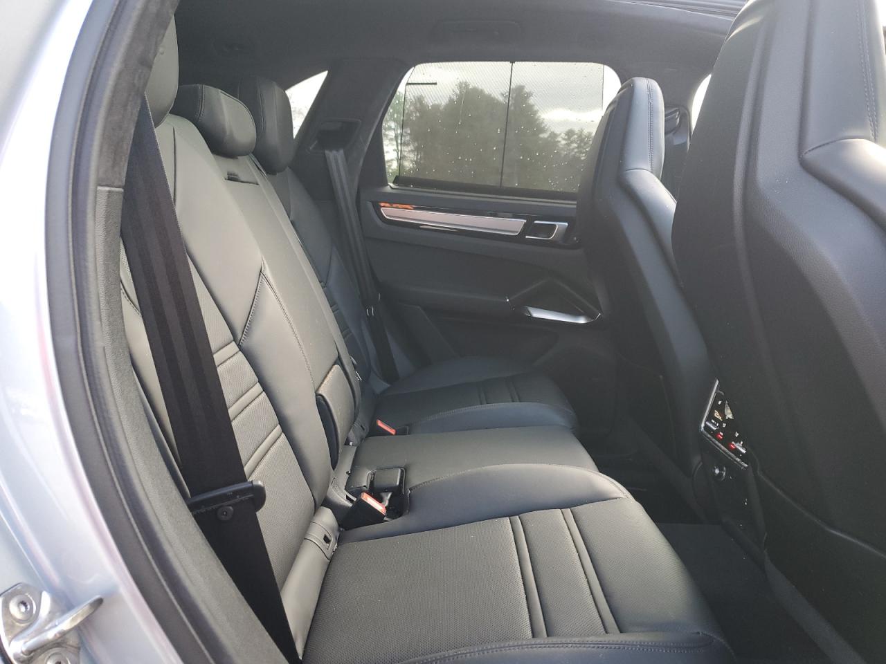 Photo 10 VIN: WP1AF2AY0PDA20480 - PORSCHE CAYENNE 