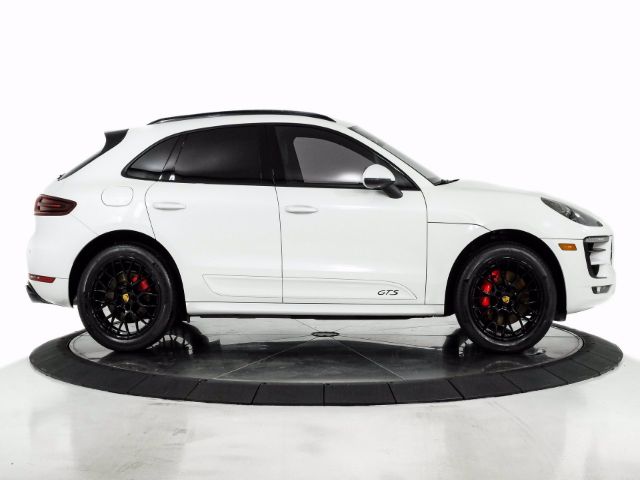 Photo 4 VIN: WP1AG2A51JLB61879 - PORSCHE MACAN 