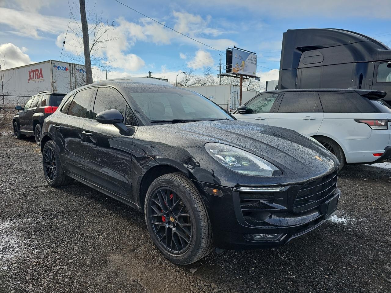 Photo 1 VIN: WP1AG2A52HLB51095 - PORSCHE MACAN 