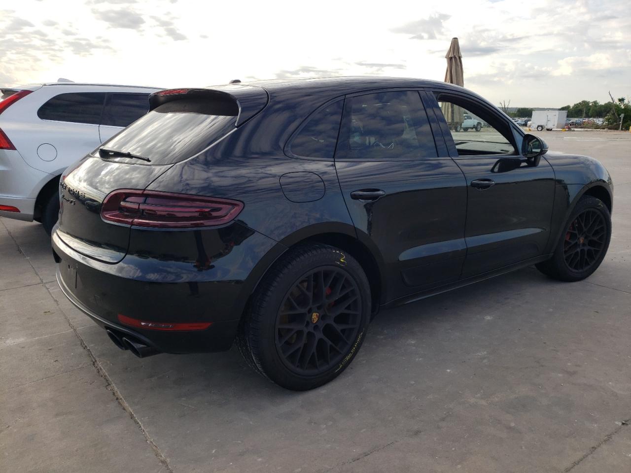 Photo 2 VIN: WP1AG2A53HLB51008 - PORSCHE MACAN 