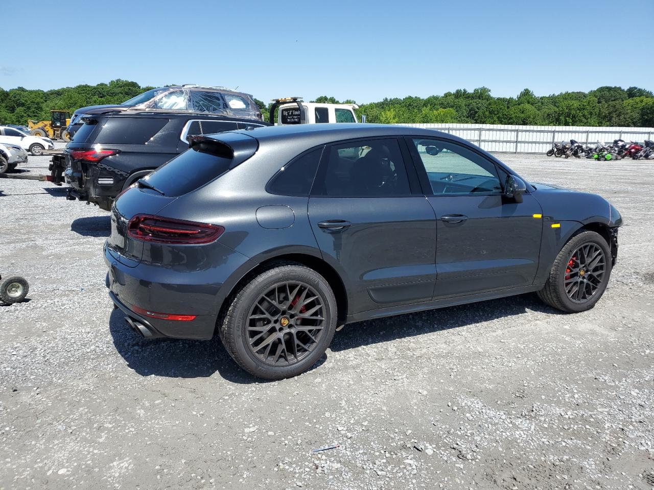 Photo 2 VIN: WP1AG2A57HLB51044 - PORSCHE MACAN 