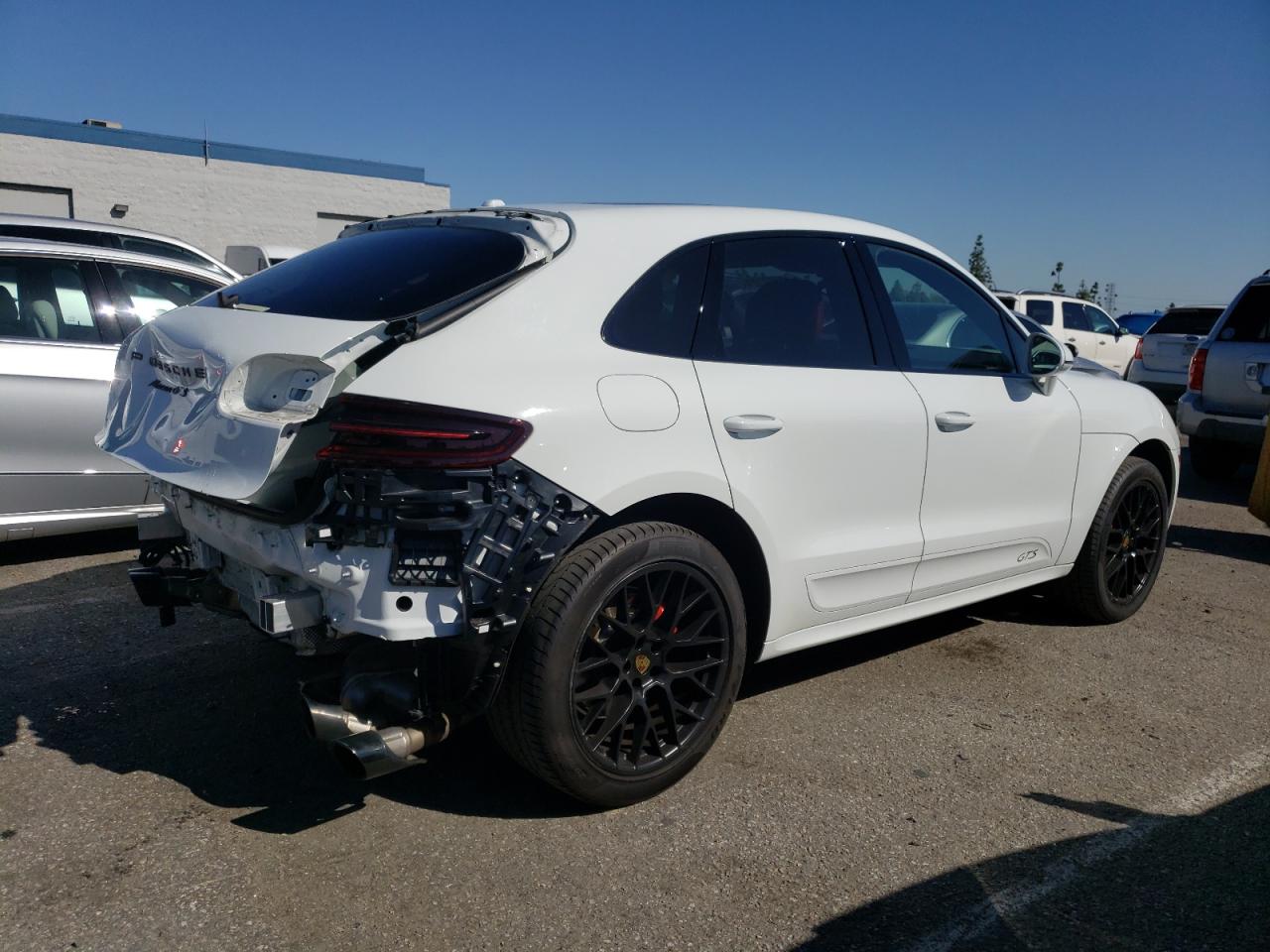 Photo 2 VIN: WP1AG2A57HLB55322 - PORSCHE MACAN 