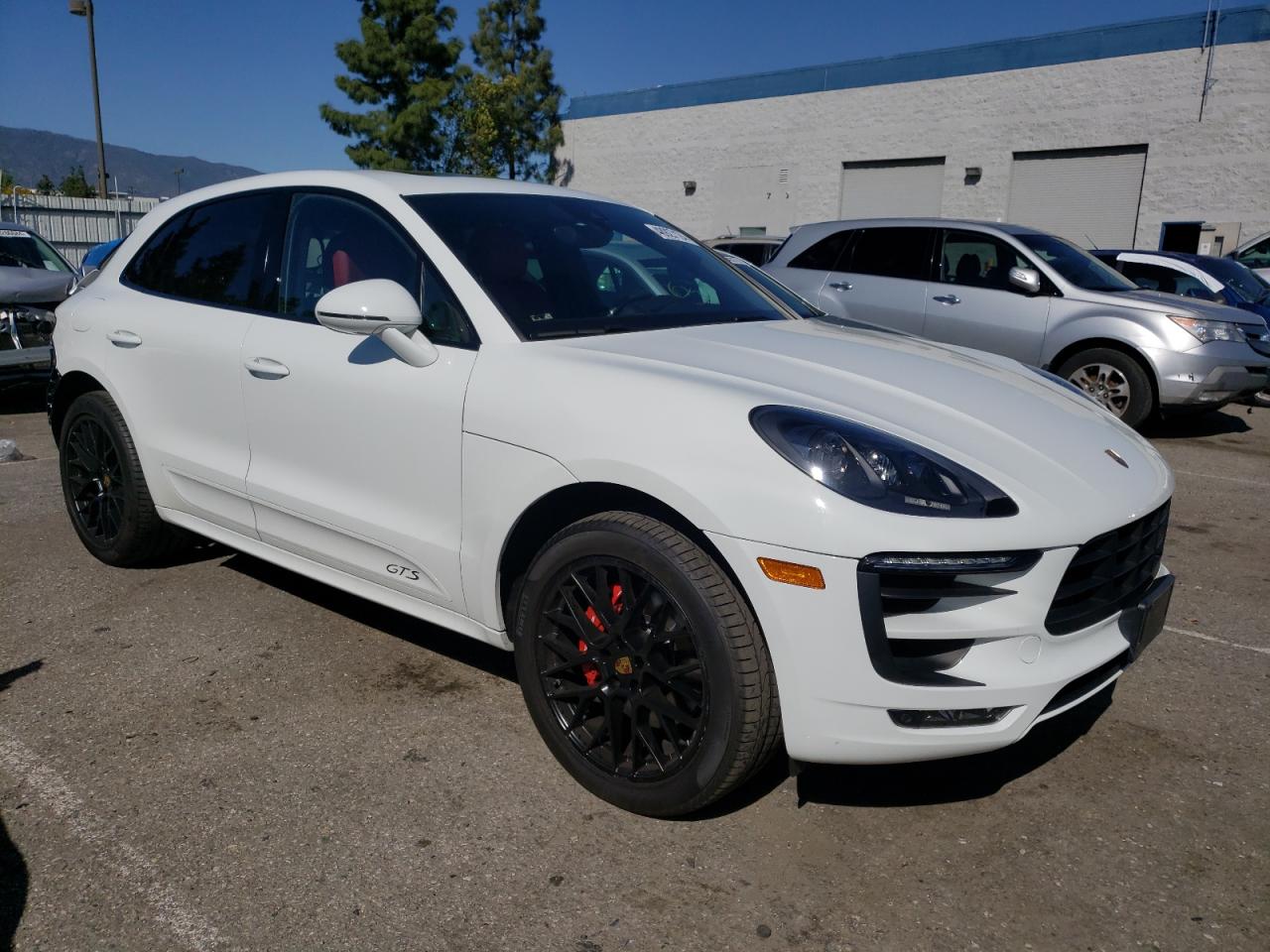 Photo 3 VIN: WP1AG2A57HLB55322 - PORSCHE MACAN 