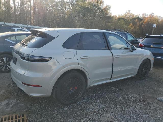 Photo 2 VIN: WP1AG2AYXNDA38429 - PORSCHE CAYENNE GT 