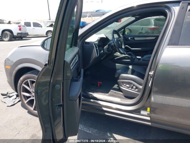 Photo 4 VIN: WP1BA2AY0MDA42767 - PORSCHE CAYENNE CO 