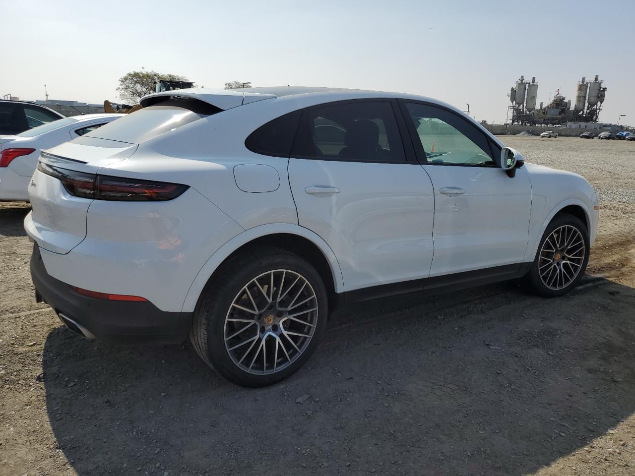 Photo 2 VIN: WP1BA2AY5MDA42876 - PORSCHE CAYENNE 