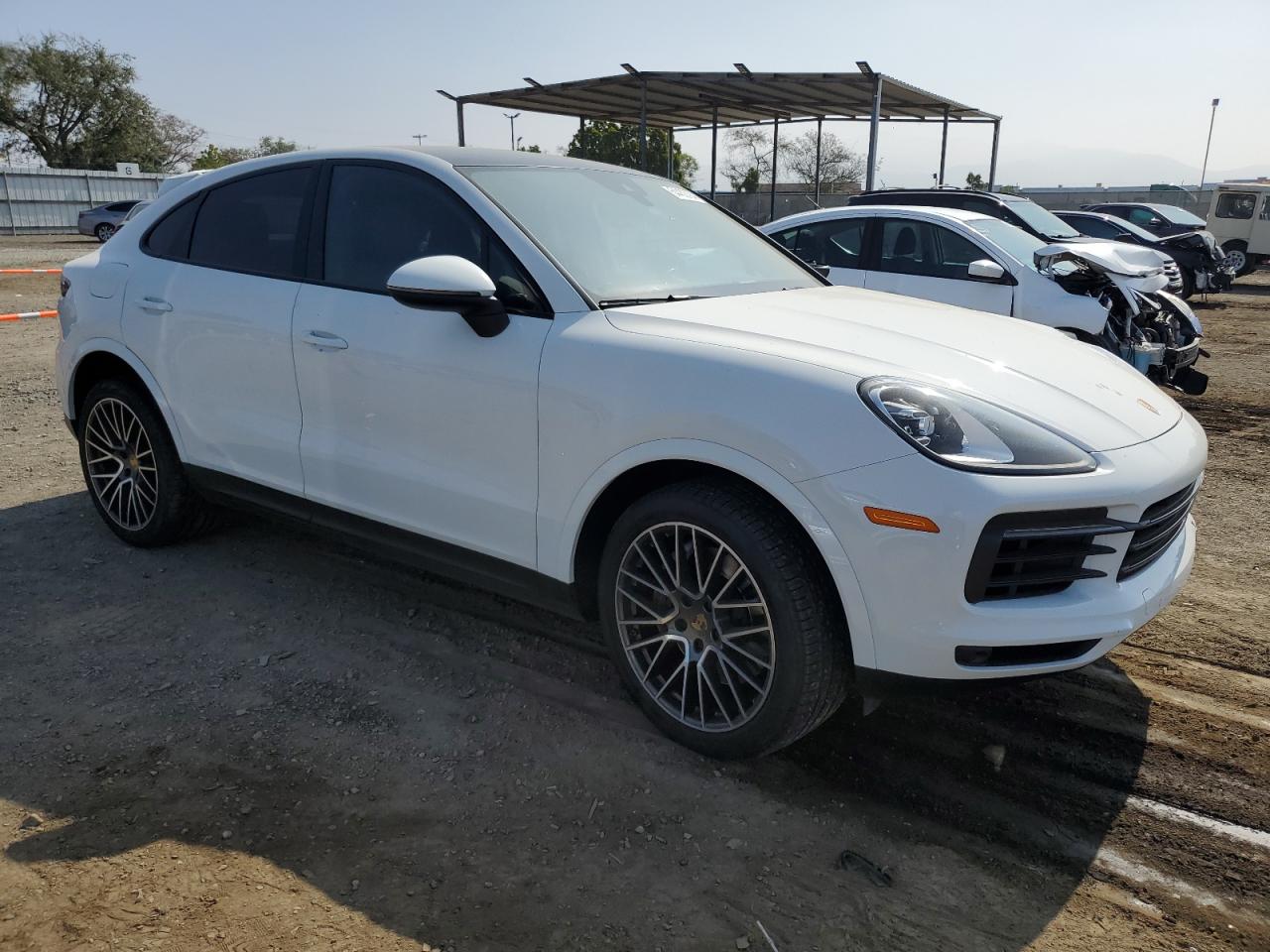 Photo 3 VIN: WP1BA2AY5MDA42876 - PORSCHE CAYENNE 