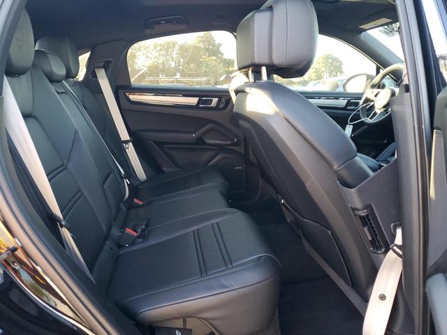 Photo 10 VIN: WP1BA2AY9PDA24238 - PORSCHE CAYENNE 