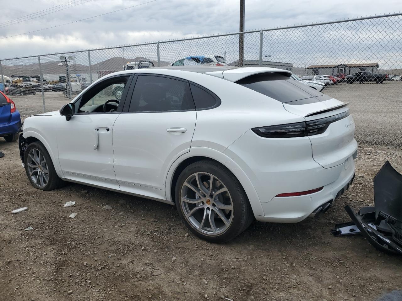 Photo 1 VIN: WP1BF2AY5NDA58210 - PORSCHE CAYENNE COUPE 