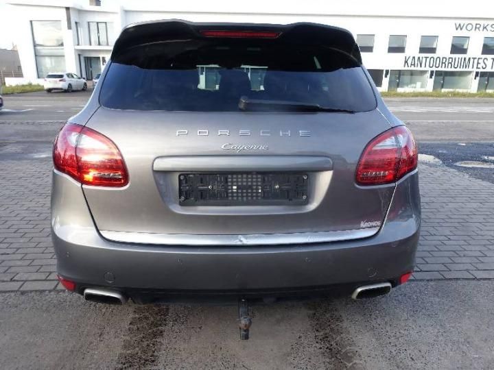 Photo 5 VIN: WP1ZZZ92ZCLA36996 - PORSCHE CAYENNE SUV 