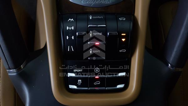 Photo 20 VIN: WP1ZZZ92ZCLA40693 - PORSCHE CAYENNE 