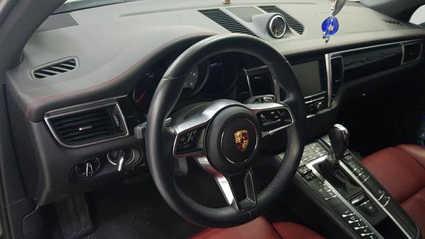 Photo 10 VIN: WP1ZZZ952GLB40994 - PORSCHE MACAN S 