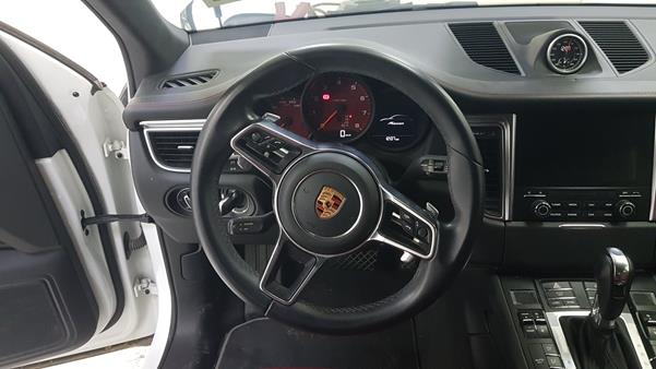 Photo 12 VIN: WP1ZZZ95ZHLB06441 - PORSCHE MACAN 