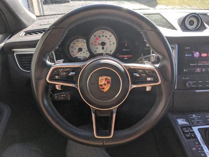 Photo 31 VIN: WP1ZZZ95ZHLB36128 - PORSCHE MACAN SUV 