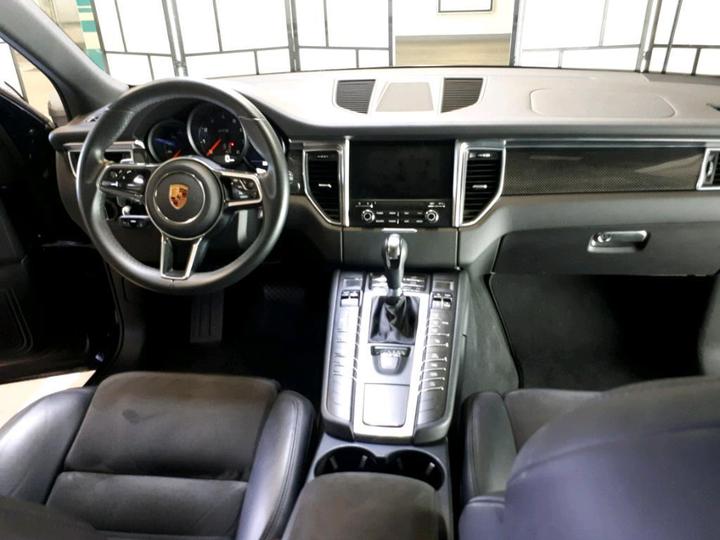 Photo 2 VIN: WP1ZZZ95ZHLB61172 - PORSCHE MACAN 