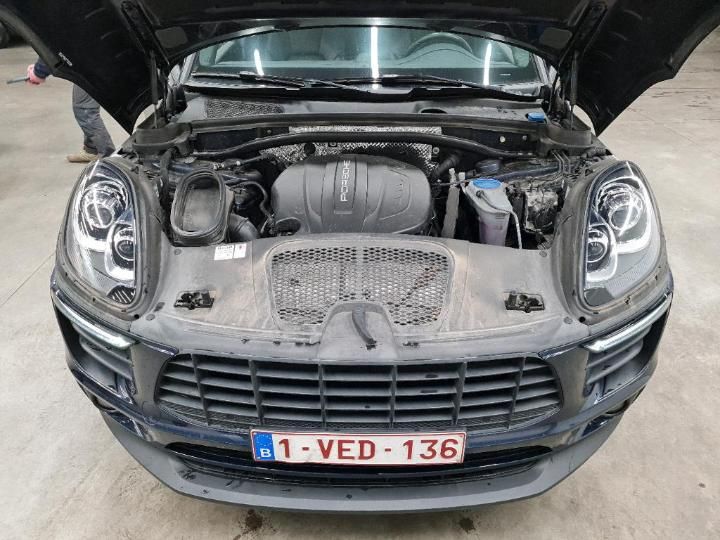 Photo 10 VIN: WP1ZZZ95ZJLB17535 - PORSCHE MACAN 