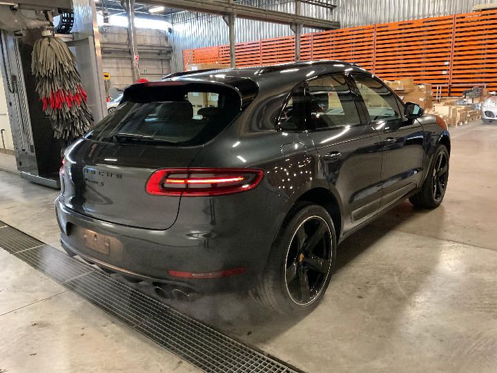 Photo 2 VIN: WP1ZZZ95ZJLB33074 - PORSCHE MACAN SUV 