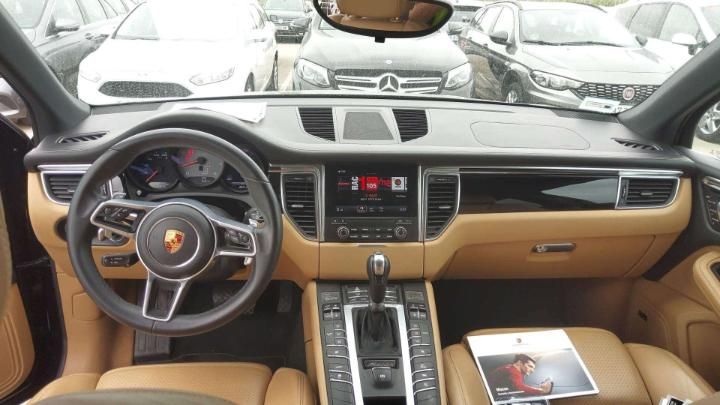 Photo 10 VIN: WP1ZZZ95ZJLB35519 - PORSCHE MACAN 