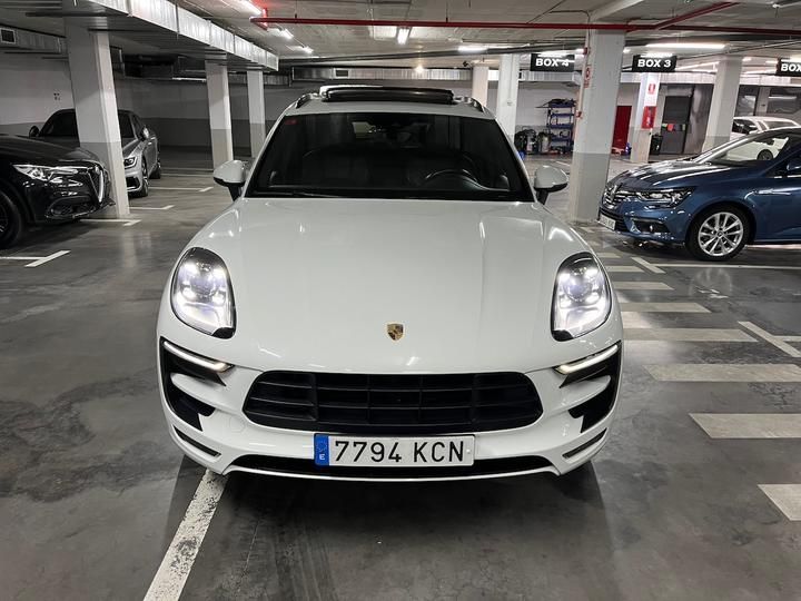 Photo 2 VIN: WP1ZZZ95ZJLB71060 - PORSCHE MACAN SUV 