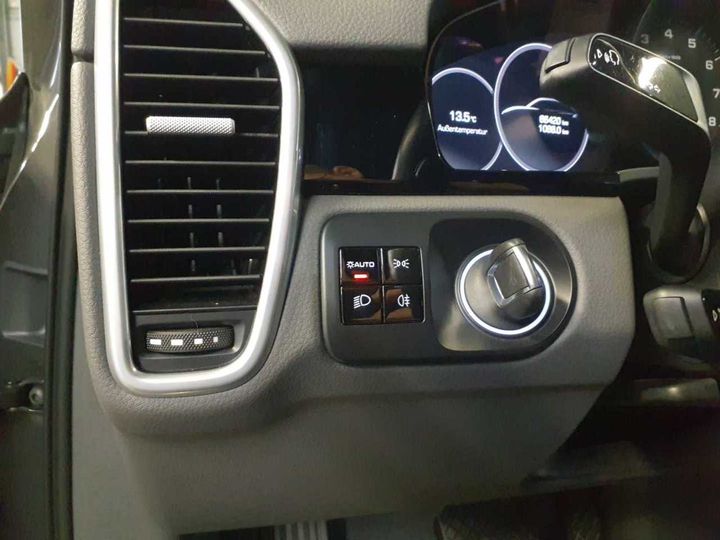 Photo 18 VIN: WP1ZZZ9YZKDA12111 - PORSCHE CAYENNE TIPTRONIC S 