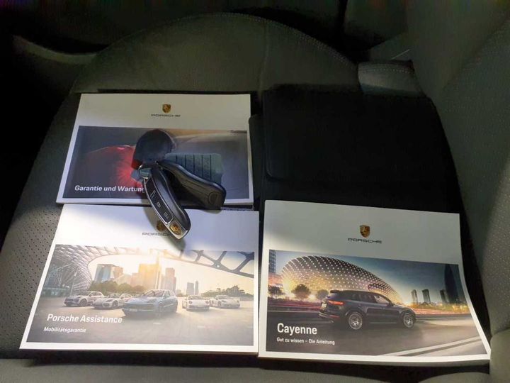 Photo 28 VIN: WP1ZZZ9YZKDA12111 - PORSCHE CAYENNE TIPTRONIC S 