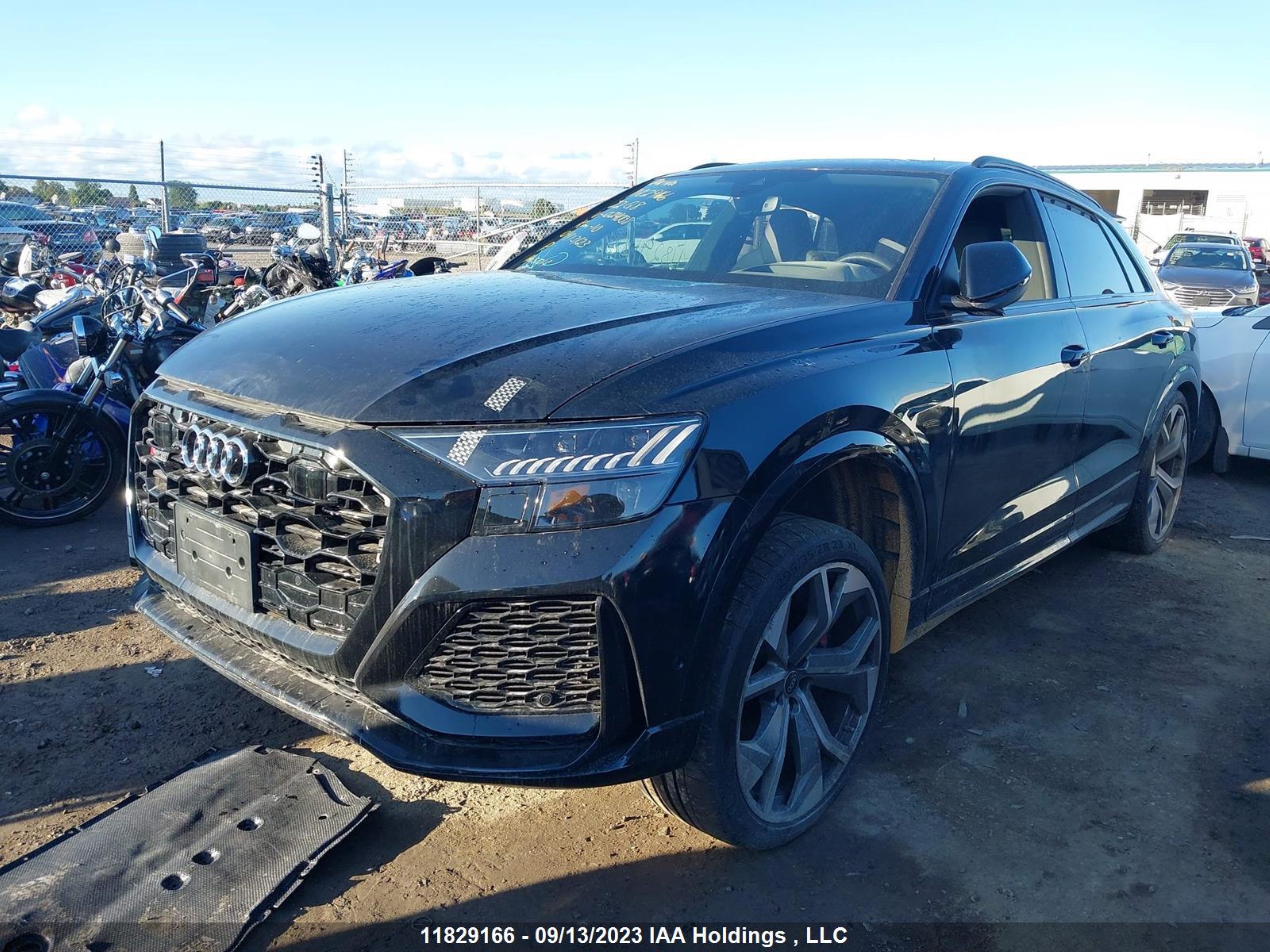 Photo 1 VIN: WU1ARBF11ND024008 - AUDI RS Q8 