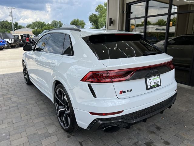 Photo 2 VIN: WU1ARBF12ND011218 - AUDI RS Q8 