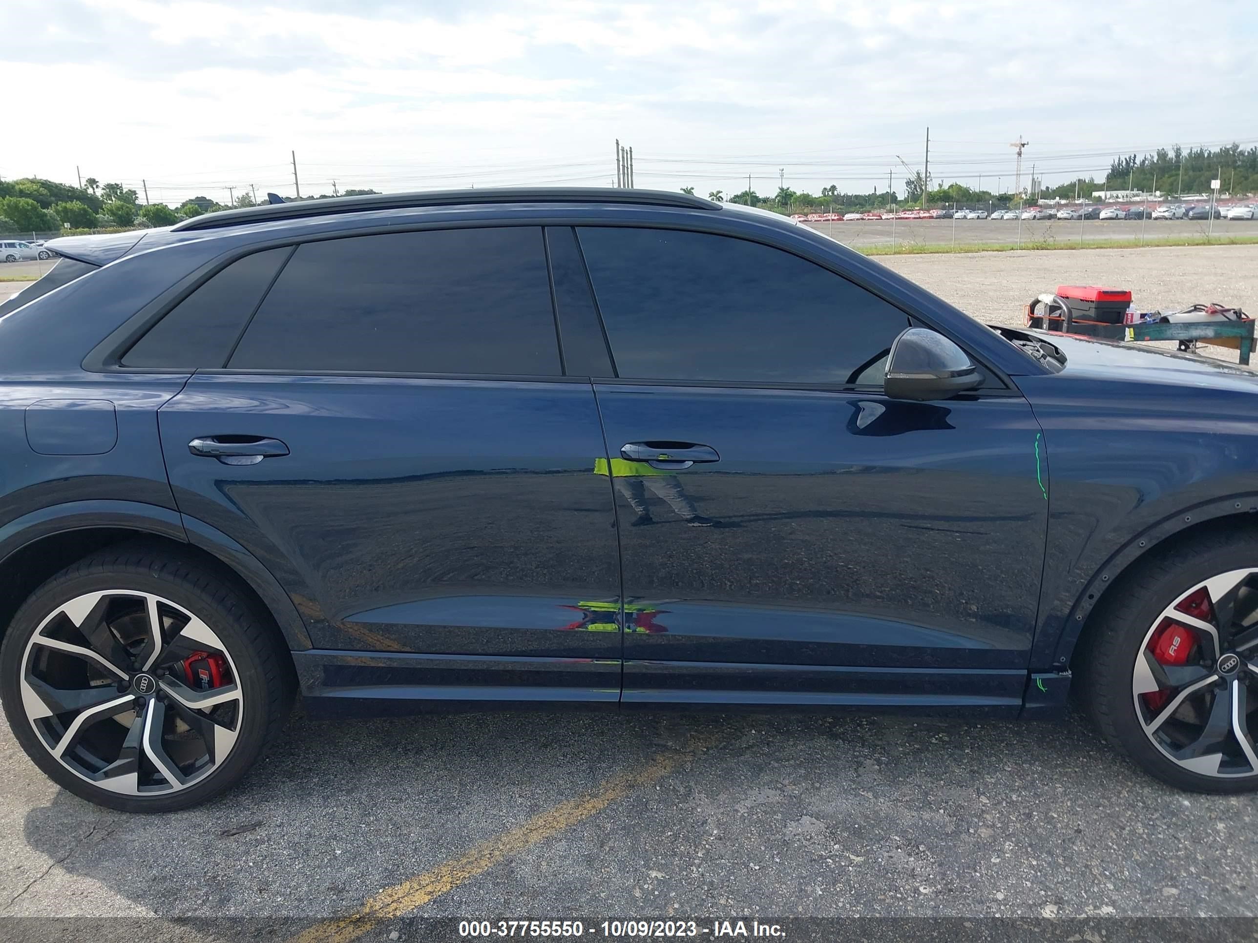 Photo 13 VIN: WU1ARBF14PD033594 - AUDI RS Q8 