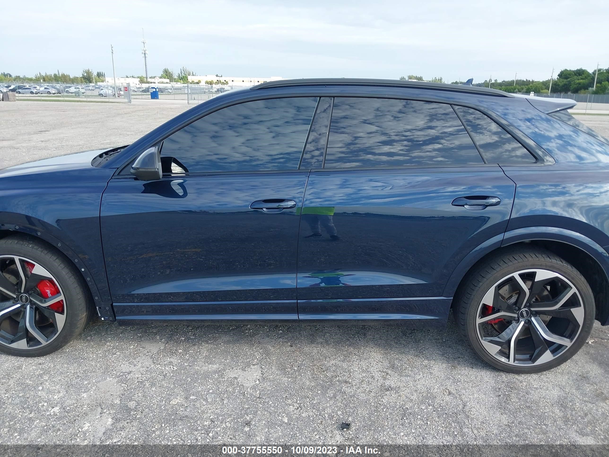 Photo 14 VIN: WU1ARBF14PD033594 - AUDI RS Q8 