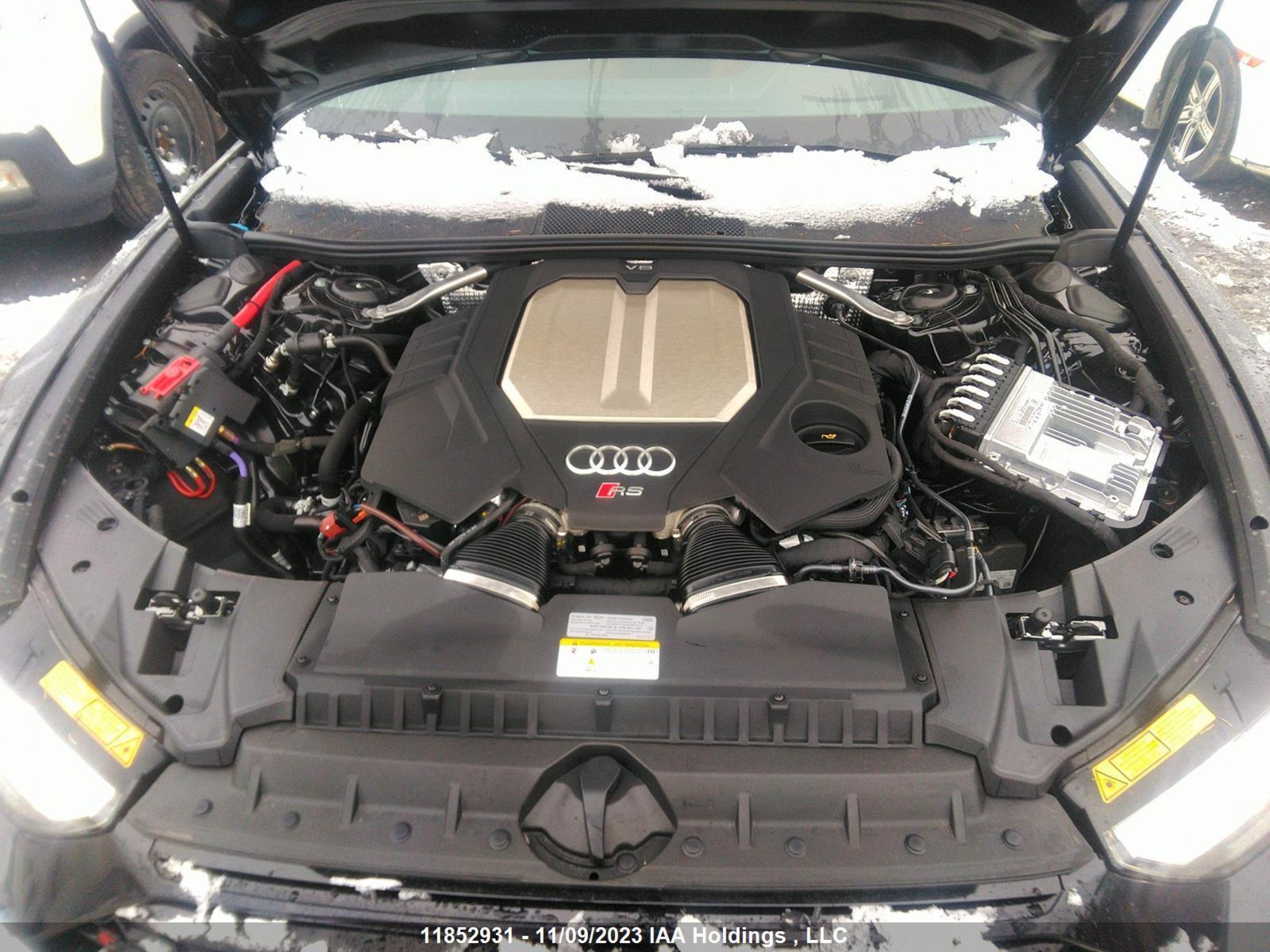 Photo 9 VIN: WUA1CBF29PN906891 - AUDI RS6 