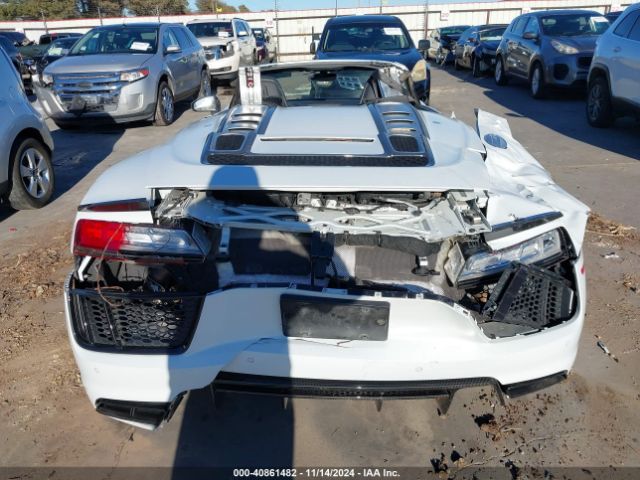 Photo 5 VIN: WUA4BCFX7J7902058 - AUDI R8 