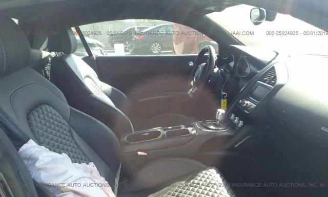 Photo 4 VIN: WUAANAFG2F7001069 - AUDI R8 