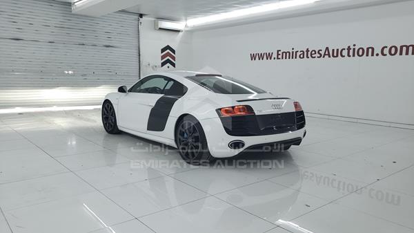 Photo 6 VIN: WUAANB42XCN000529 - AUDI R8 