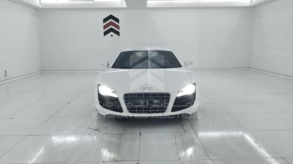 Photo 0 VIN: WUAANB42XCN000529 - AUDI R8 